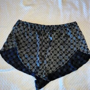 Donna Karan 100% silk lounge shorts. Like new.